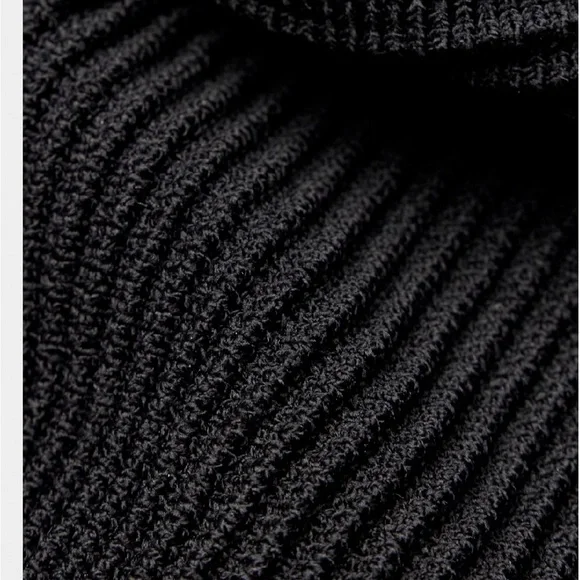 Babaton Black Ribbed Tank Top - Picture 7 of 7